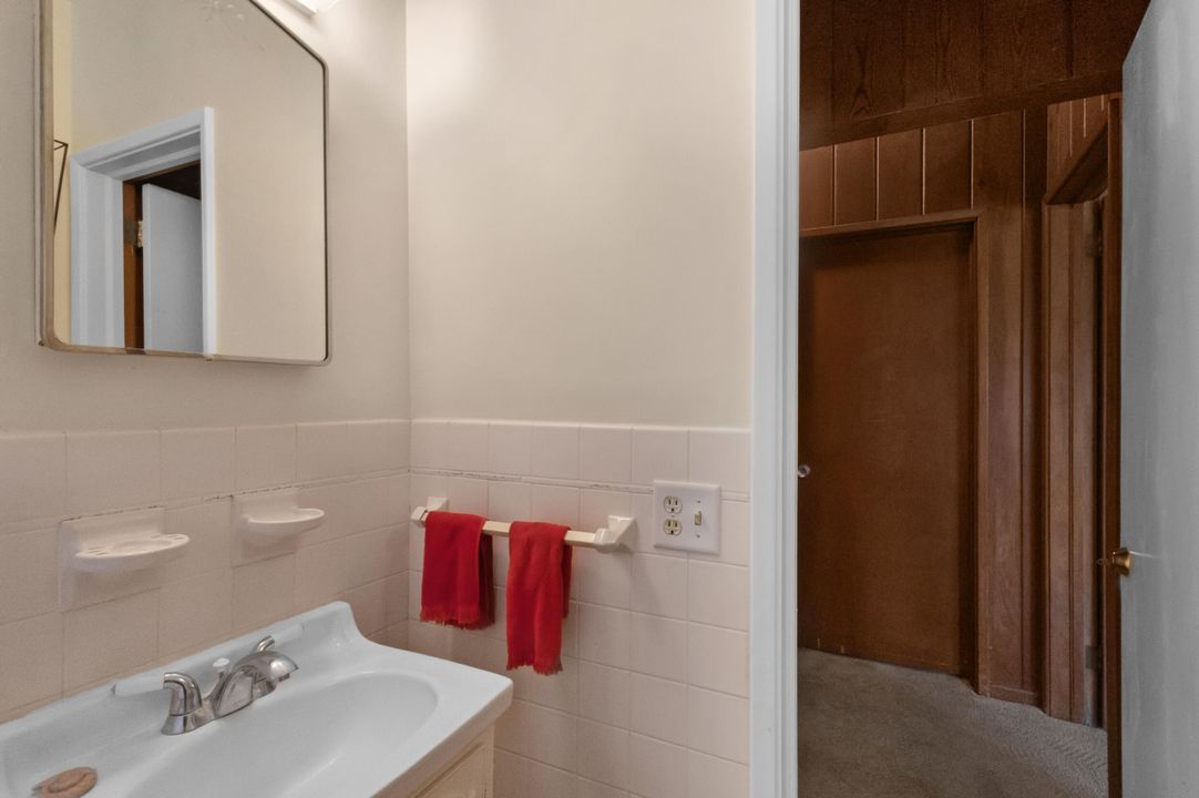 На продажу: $999,900 (4 спален, 3 ванн, 2354 Квадратных фут)