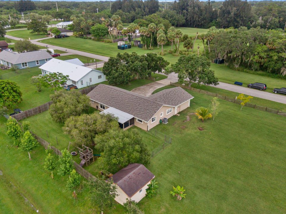 合同活跃: $419,900 (3 贝兹, 2 浴室, 1596 平方英尺)