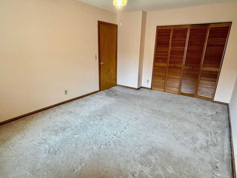 Activo con contrato: $659,900 (4 camas, 3 baños, 2326 Pies cuadrados)