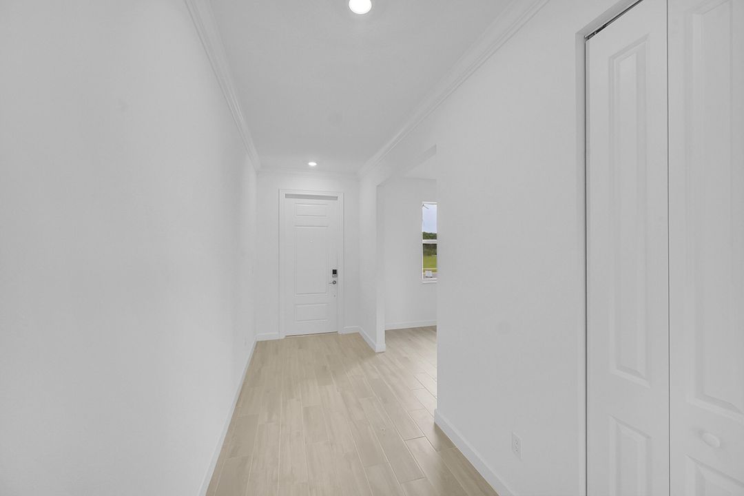 На продажу: $449,900 (4 спален, 2 ванн, 2581 Квадратных фут)