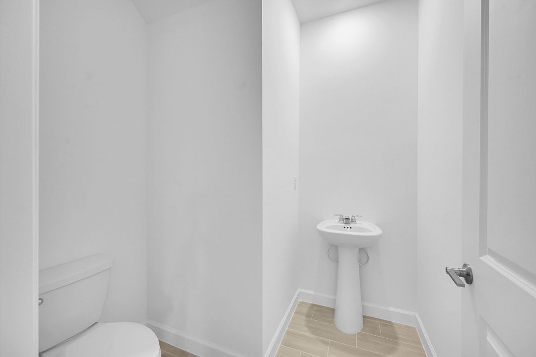 На продажу: $449,900 (4 спален, 2 ванн, 2581 Квадратных фут)