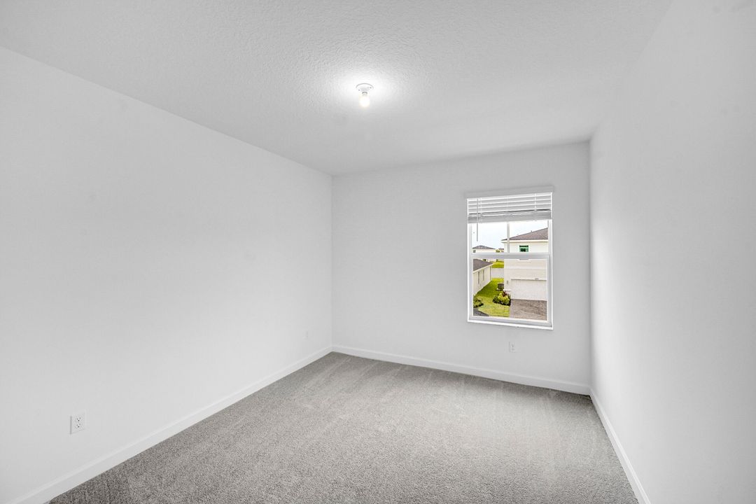 En Venta: $449,000 (4 camas, 2 baños, 2583 Pies cuadrados)