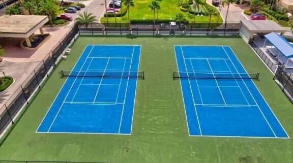 合同活跃: $1,130,000 (2 贝兹, 2 浴室, 1452 平方英尺)