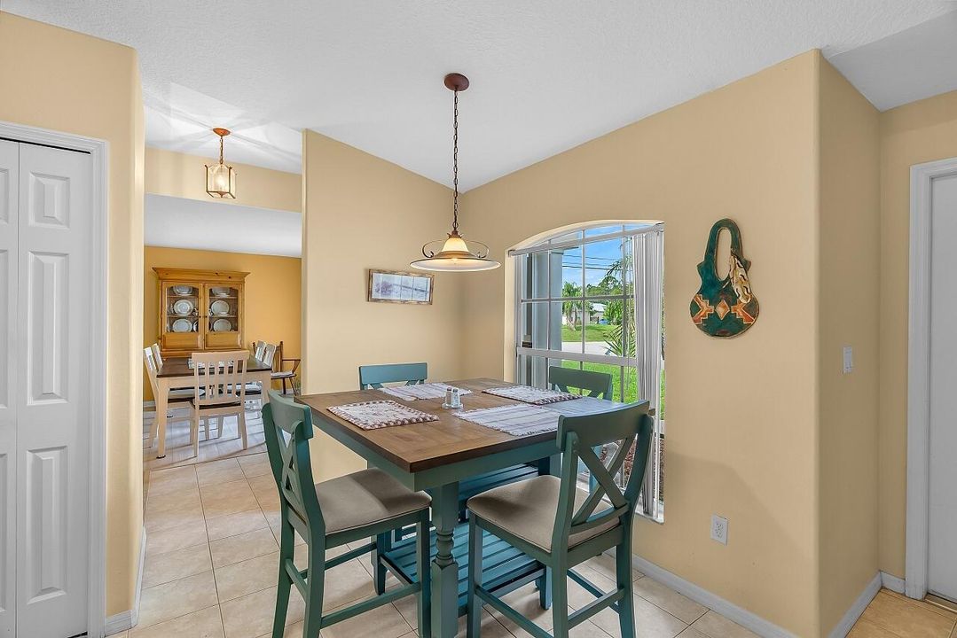 Activo con contrato: $319,900 (3 camas, 2 baños, 1438 Pies cuadrados)