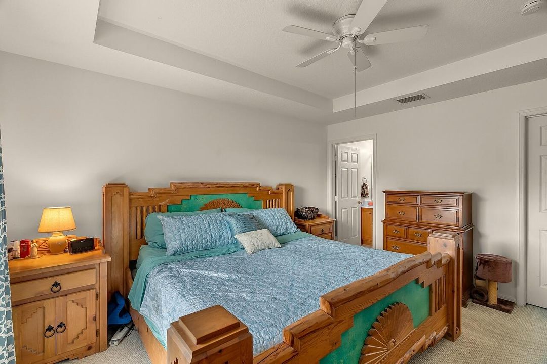 Activo con contrato: $319,900 (3 camas, 2 baños, 1438 Pies cuadrados)