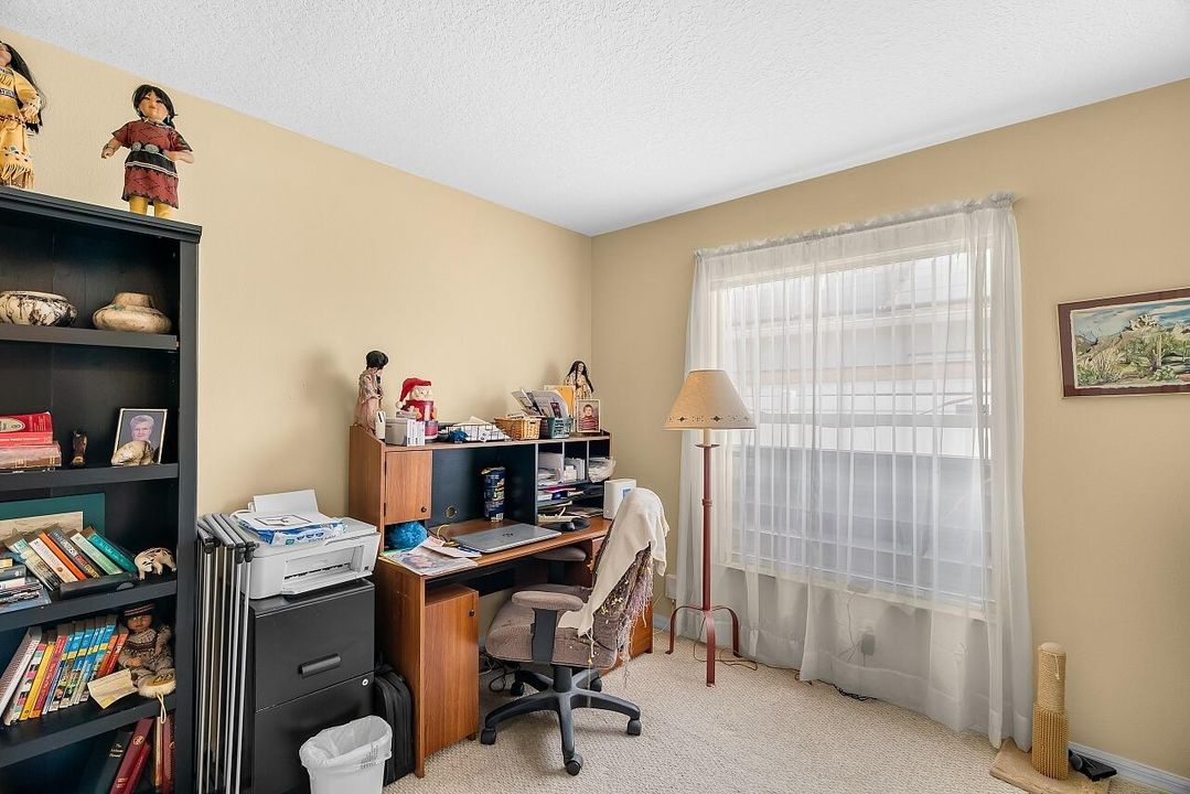 Activo con contrato: $319,900 (3 camas, 2 baños, 1438 Pies cuadrados)