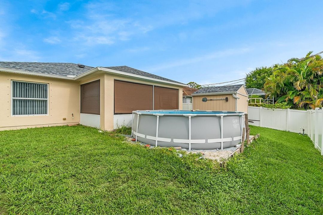 Activo con contrato: $319,900 (3 camas, 2 baños, 1438 Pies cuadrados)