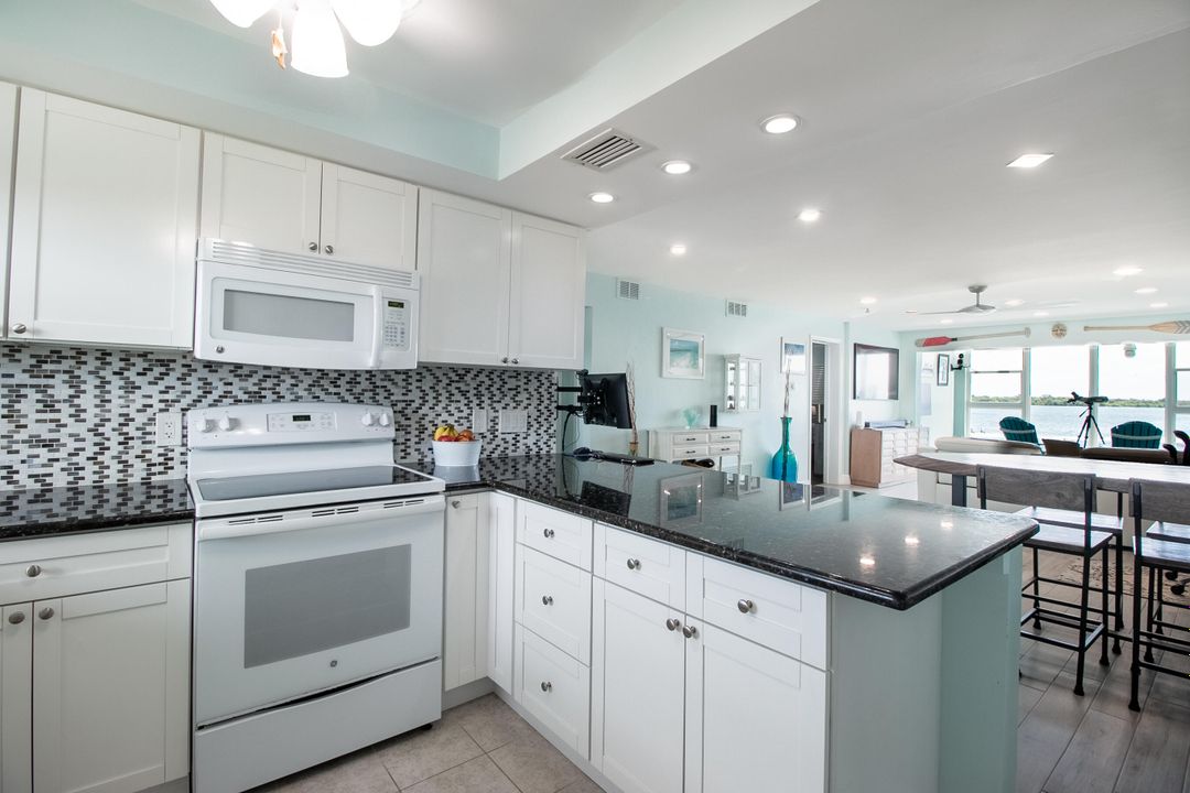 En Venta: $349,000 (2 camas, 2 baños, 1130 Pies cuadrados)