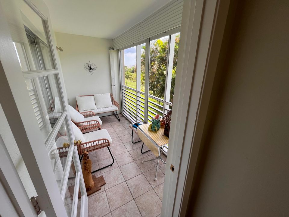 На продажу: $63,500 (1 спален, 1 ванн, 744 Квадратных фут)