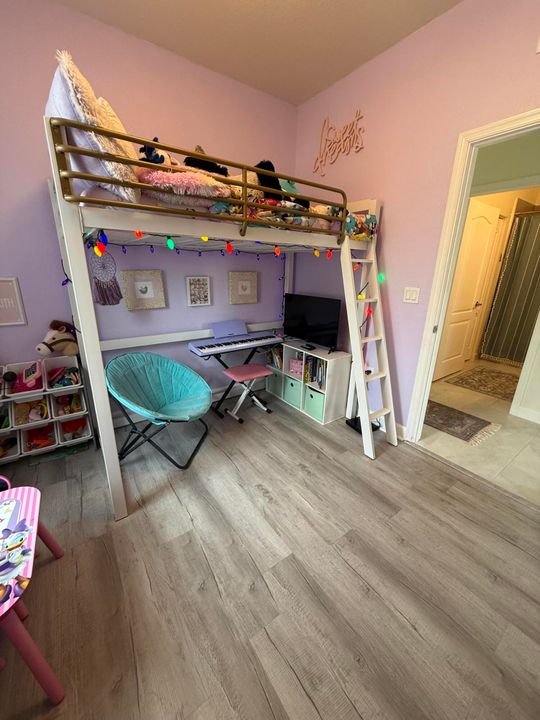 В аренду: $2,100 (3 спален, 2 ванн, 1429 Квадратных фут)