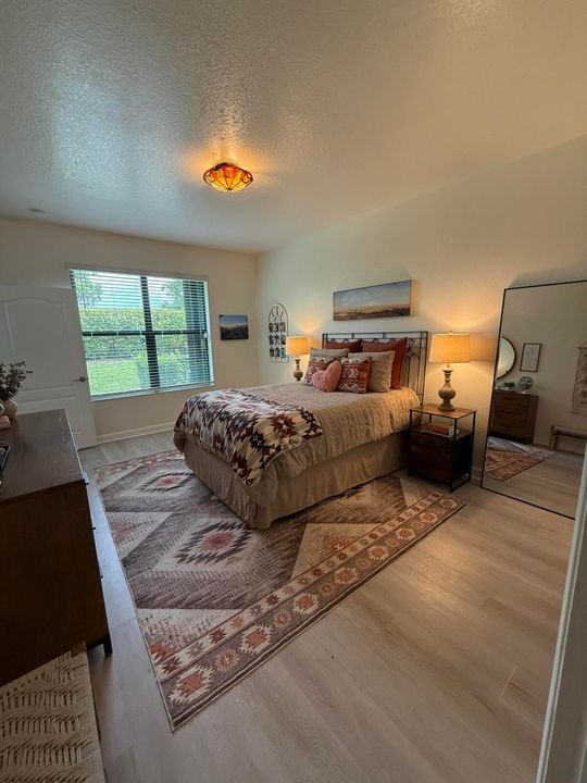 В аренду: $2,100 (3 спален, 2 ванн, 1429 Квадратных фут)