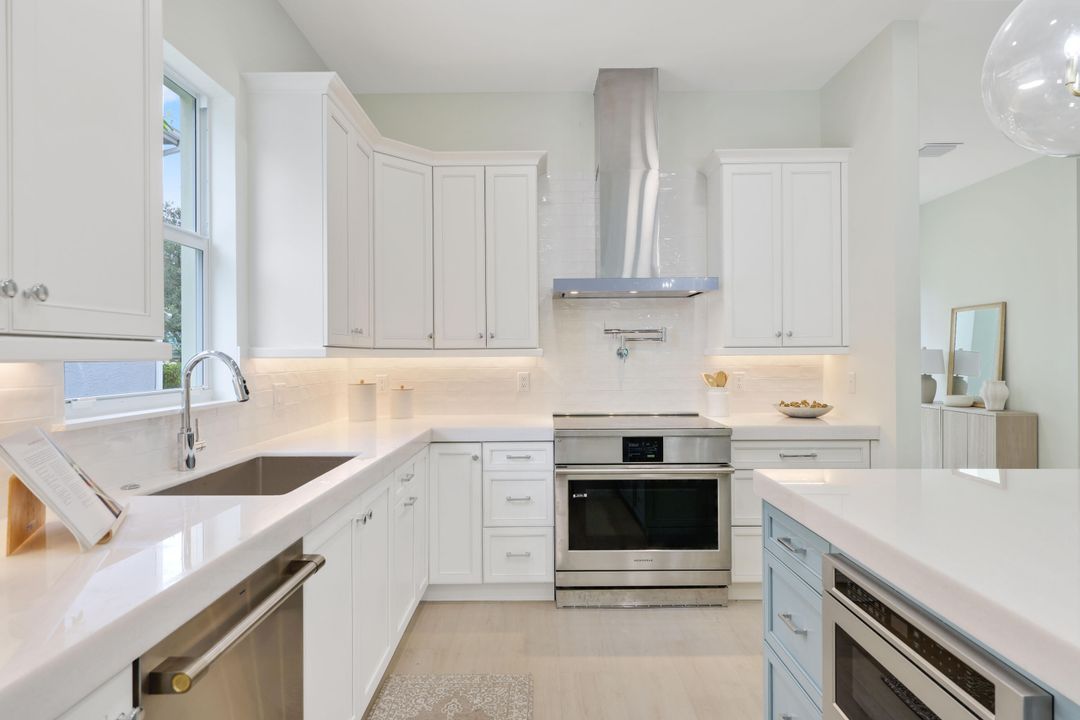 На продажу: $1,740,000 (4 спален, 3 ванн, 3350 Квадратных фут)