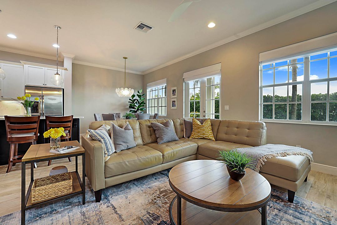 En Venta: $1,175,000 (3 camas, 2 baños, 2058 Pies cuadrados)