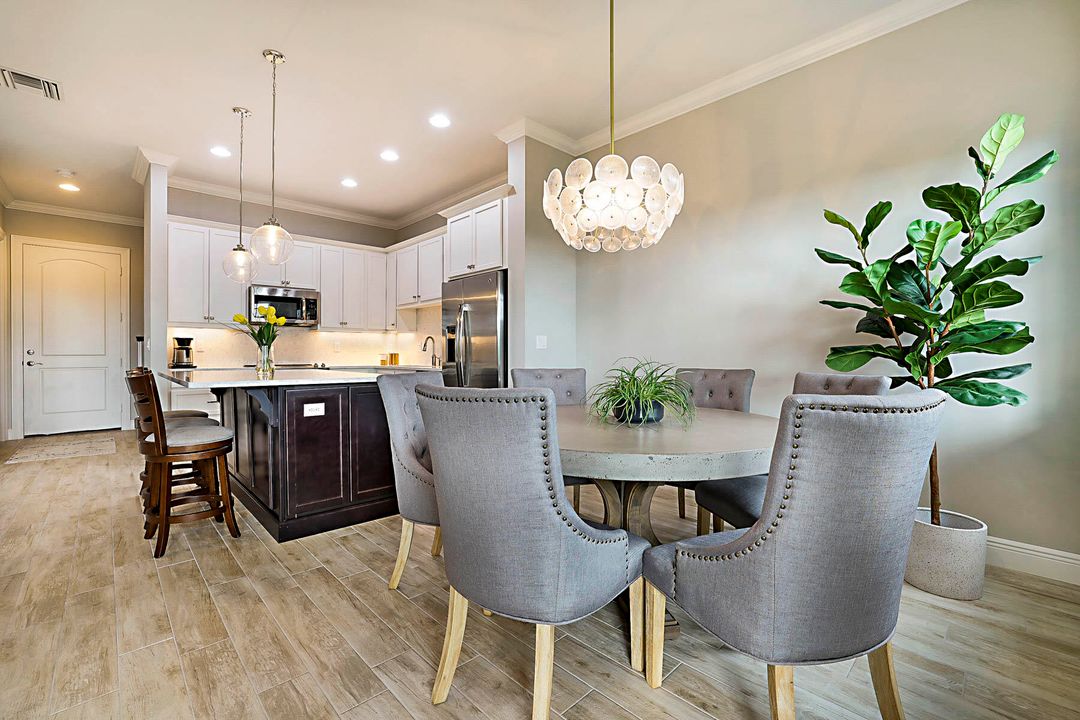 En Venta: $1,175,000 (3 camas, 2 baños, 2058 Pies cuadrados)