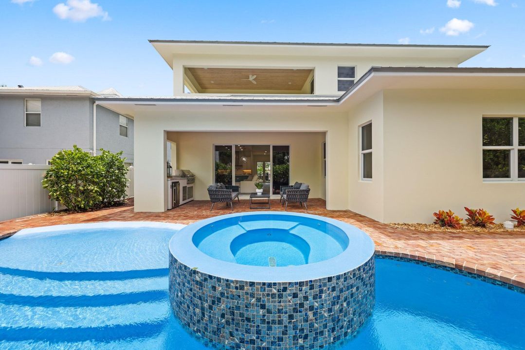 На продажу: $1,740,000 (4 спален, 3 ванн, 3350 Квадратных фут)