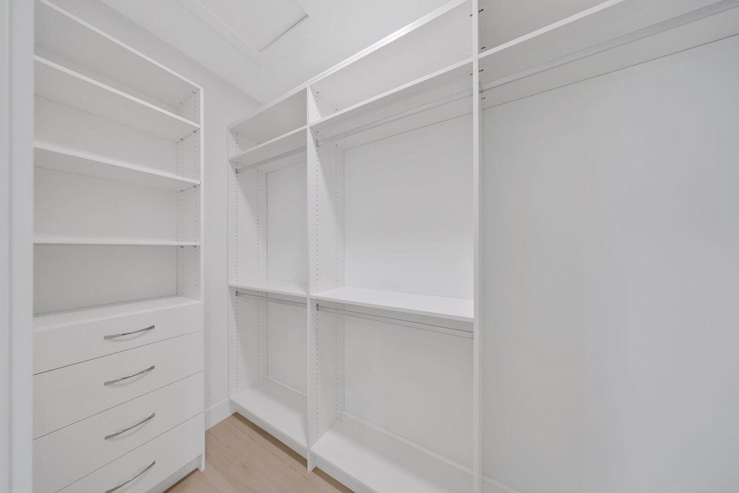 На продажу: $1,740,000 (4 спален, 3 ванн, 3350 Квадратных фут)