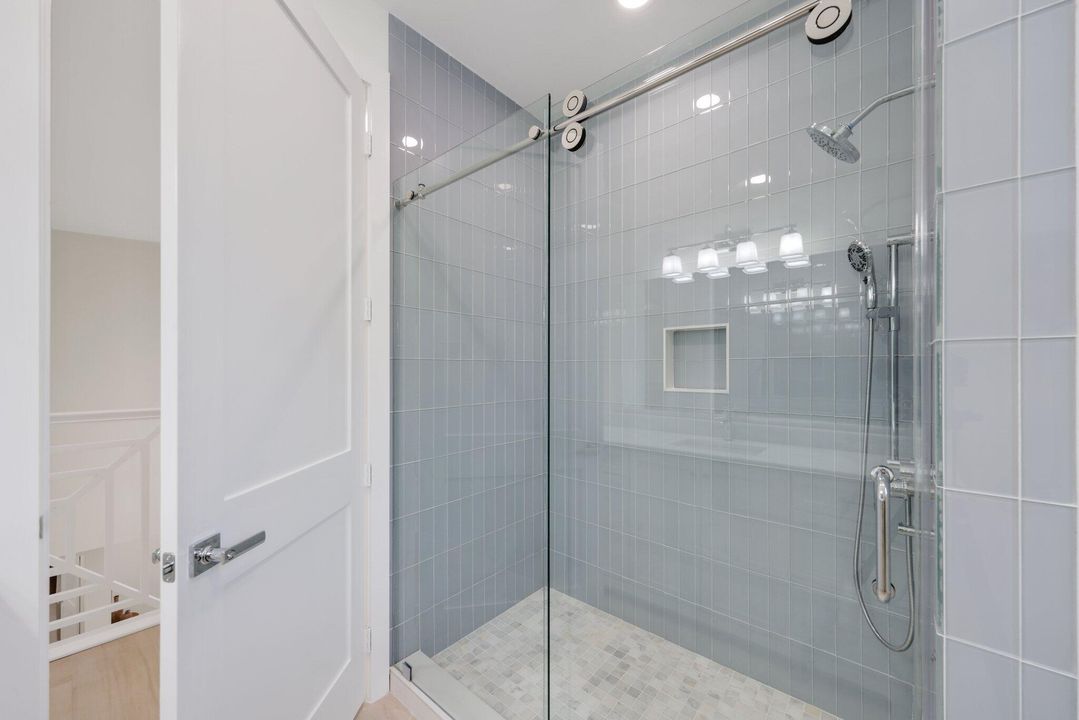 На продажу: $1,740,000 (4 спален, 3 ванн, 3350 Квадратных фут)