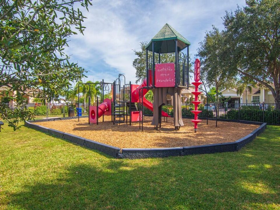 В аренду: $2,100 (3 спален, 2 ванн, 1429 Квадратных фут)