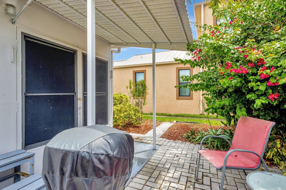 待售: $195,000 (1 贝兹, 1 浴室, 702 平方英尺)