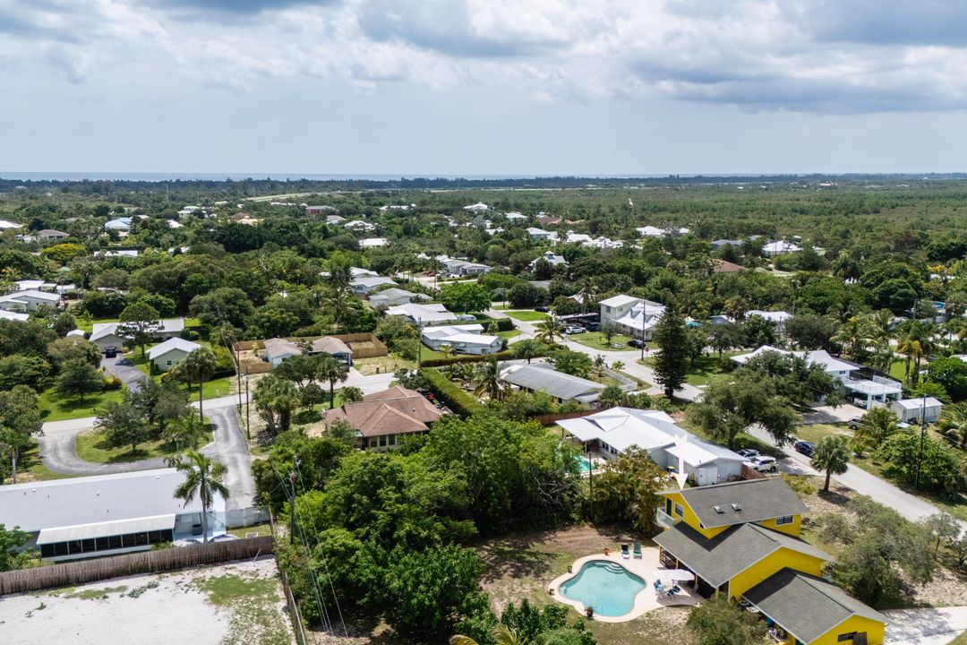 For Sale: $750,000 (3 beds, 2 baths, 2288 Square Feet)