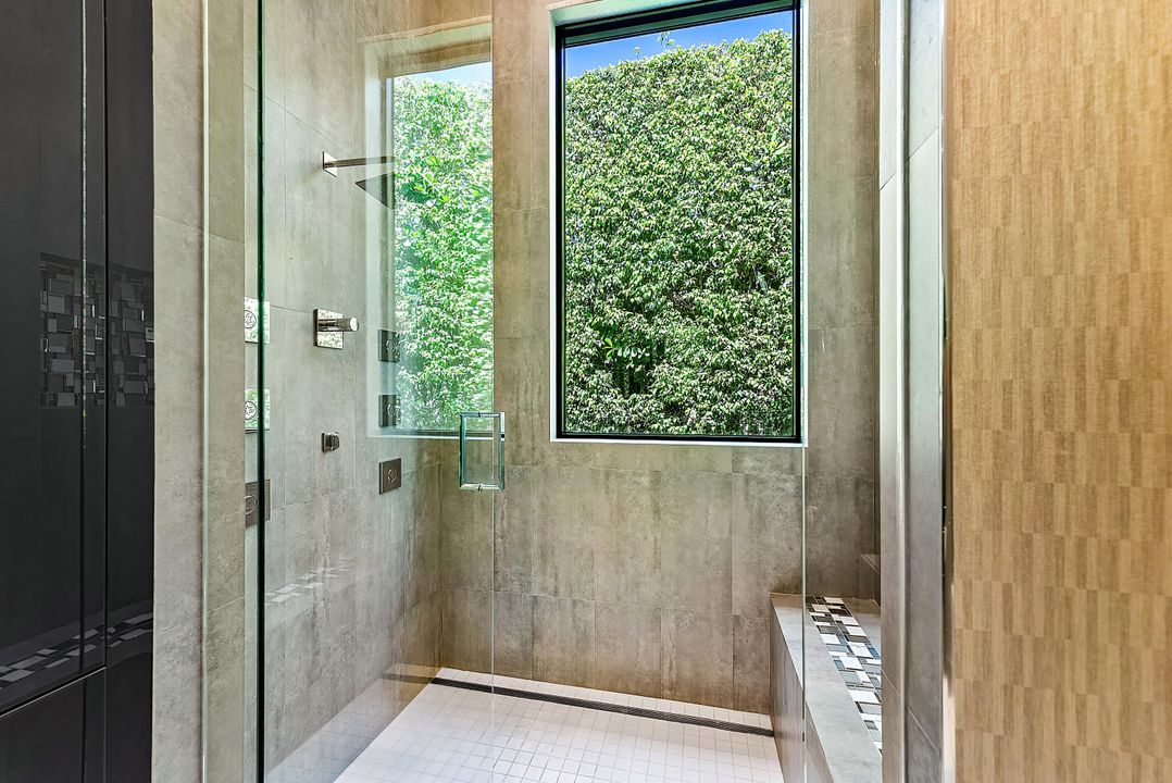 For Sale: $9,950,000 (6 beds, 8 baths, 9041 Square Feet)