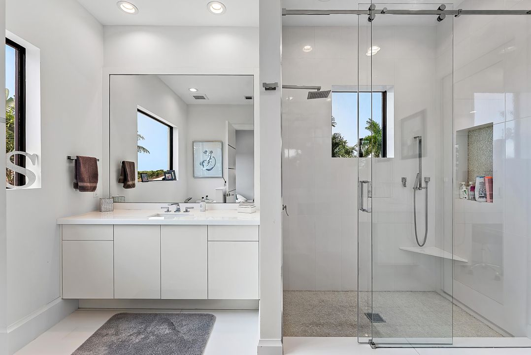 For Sale: $9,950,000 (6 beds, 8 baths, 9041 Square Feet)