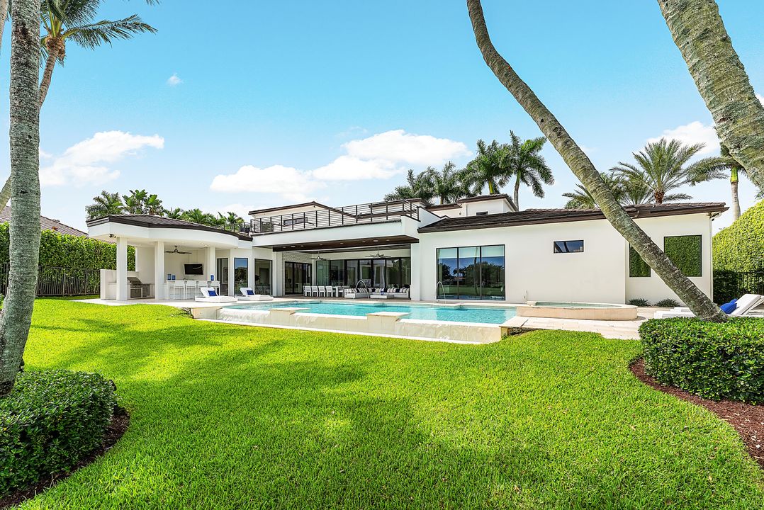 For Sale: $9,950,000 (6 beds, 8 baths, 9041 Square Feet)