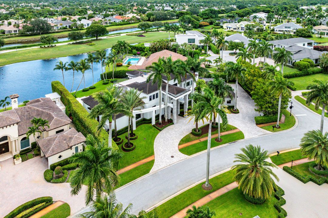 For Sale: $9,950,000 (6 beds, 8 baths, 9041 Square Feet)