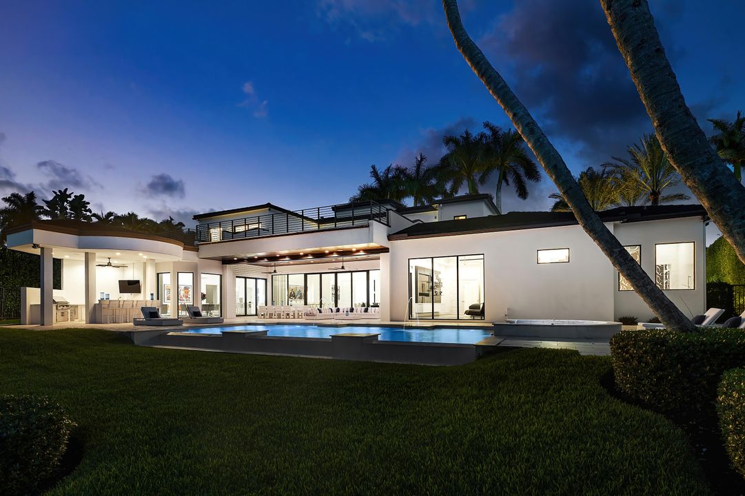 For Sale: $9,950,000 (6 beds, 8 baths, 9041 Square Feet)