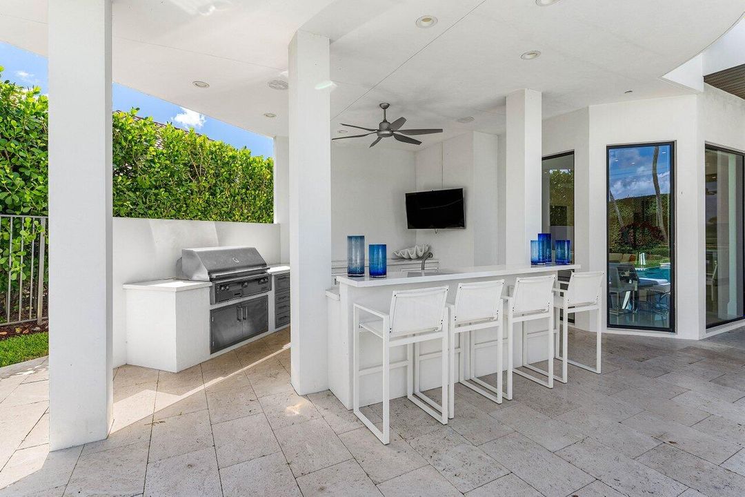 For Sale: $9,950,000 (6 beds, 8 baths, 9041 Square Feet)