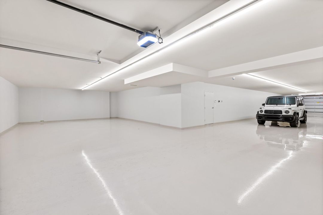 For Sale: $64,500,000 (6 beds, 8 baths, 19666 Square Feet)