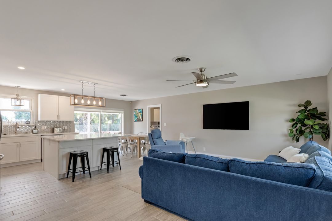 出租: $5,350 (3 贝兹, 2 浴室, 1215 平方英尺)