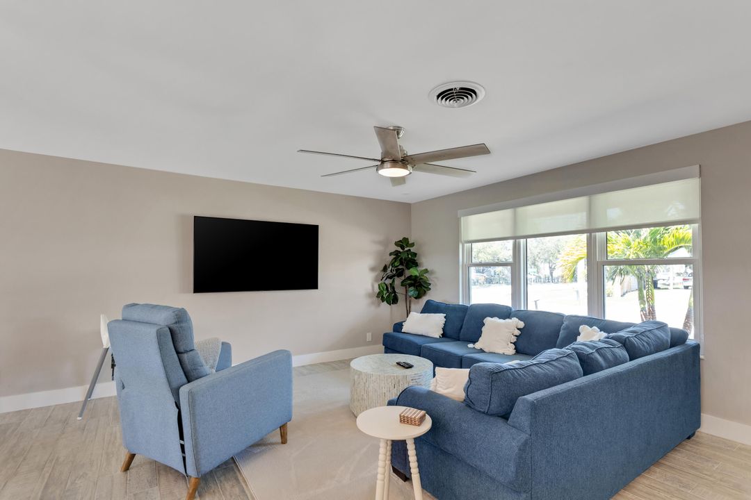 出租: $5,350 (3 贝兹, 2 浴室, 1215 平方英尺)