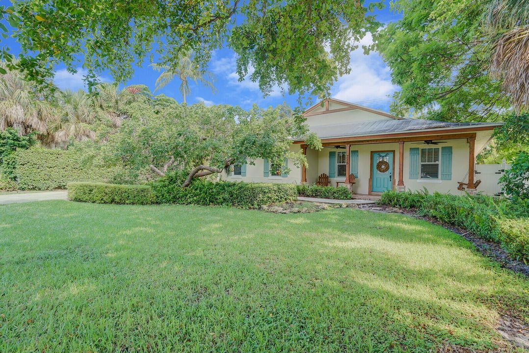 Recently Rented: $6,450 (4 beds, 2 baths, 2016 Square Feet)