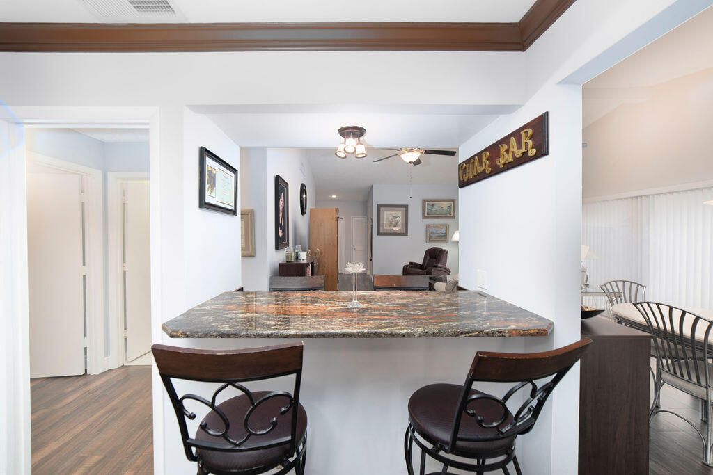 En Venta: $360,000 (2 camas, 2 baños, 1711 Pies cuadrados)