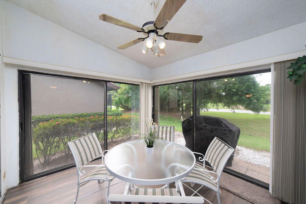 En Venta: $360,000 (2 camas, 2 baños, 1711 Pies cuadrados)