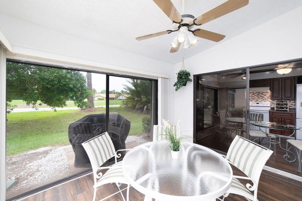 En Venta: $360,000 (2 camas, 2 baños, 1711 Pies cuadrados)