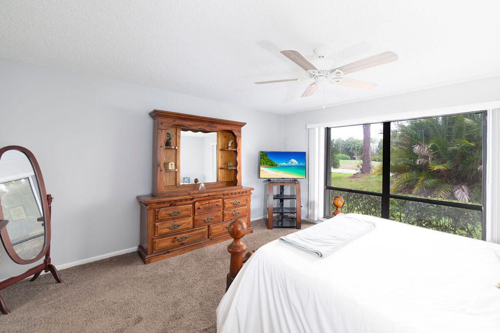 En Venta: $360,000 (2 camas, 2 baños, 1711 Pies cuadrados)