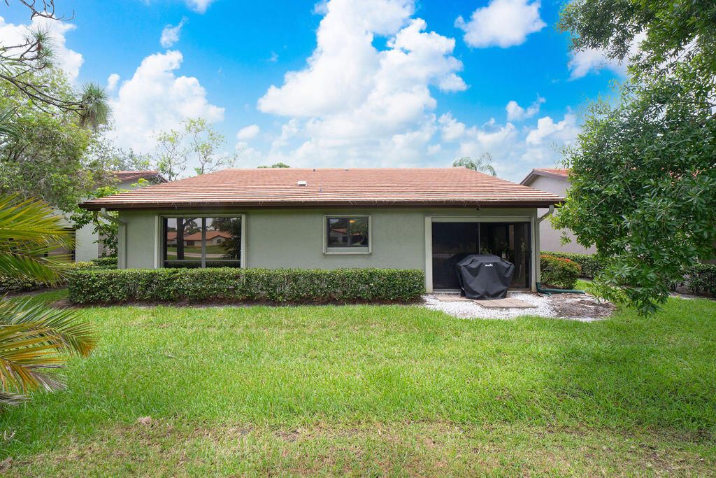 En Venta: $360,000 (2 camas, 2 baños, 1711 Pies cuadrados)