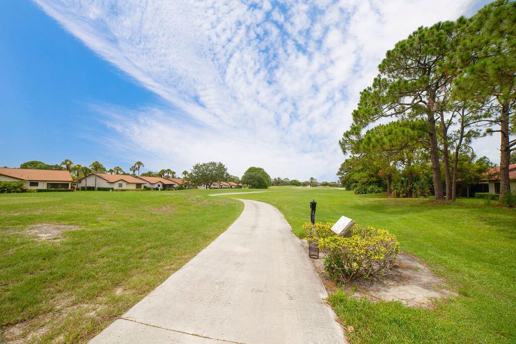 En Venta: $360,000 (2 camas, 2 baños, 1711 Pies cuadrados)