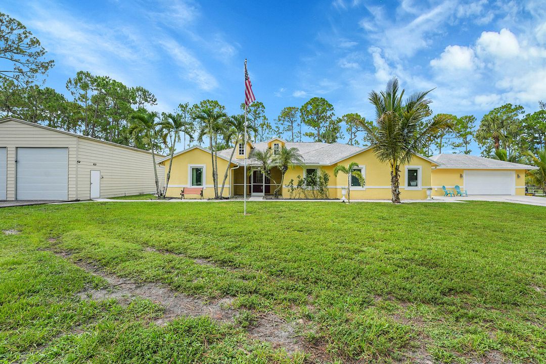 For Sale: $979,500 (4 beds, 2 baths, 2399 Square Feet)