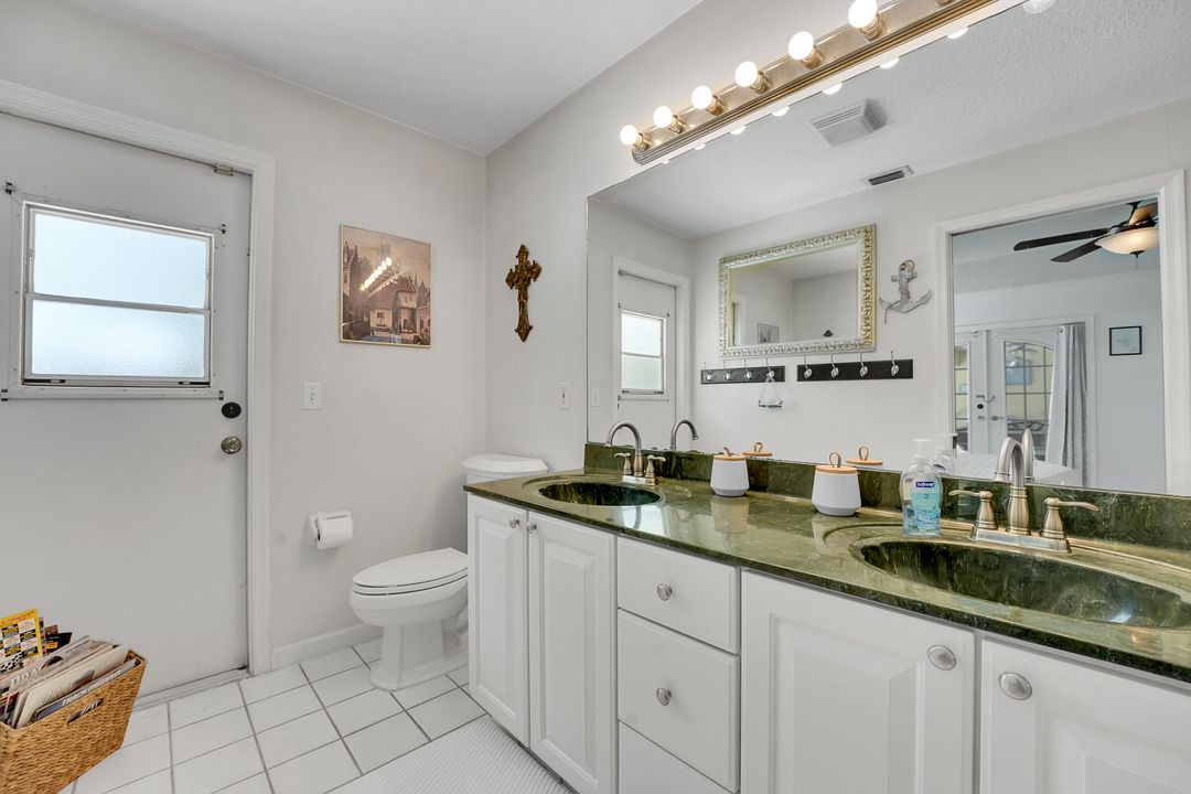 For Sale: $979,500 (4 beds, 2 baths, 2399 Square Feet)