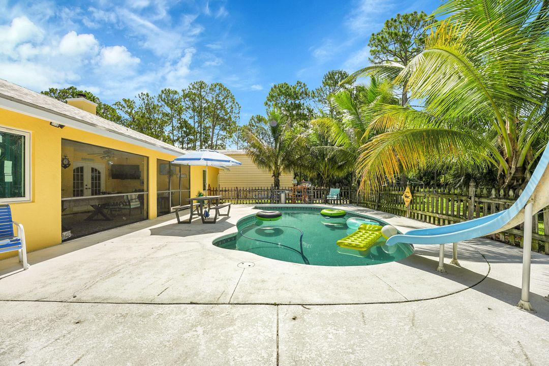 For Sale: $979,500 (4 beds, 2 baths, 2399 Square Feet)