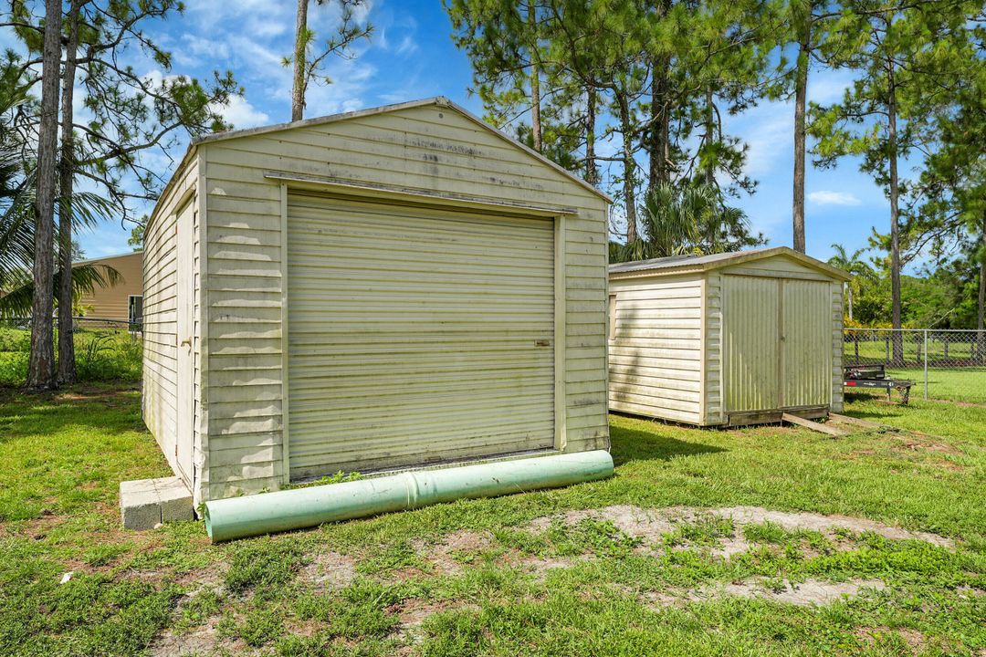 For Sale: $979,500 (4 beds, 2 baths, 2399 Square Feet)