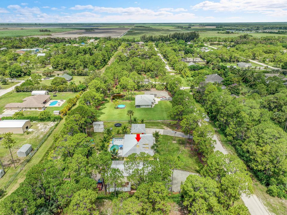 For Sale: $979,500 (4 beds, 2 baths, 2399 Square Feet)