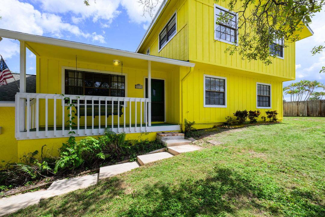 For Sale: $750,000 (3 beds, 2 baths, 2288 Square Feet)