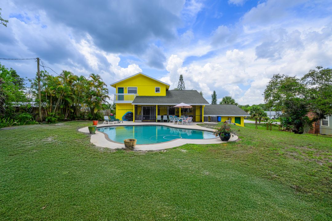 For Sale: $750,000 (3 beds, 2 baths, 2288 Square Feet)