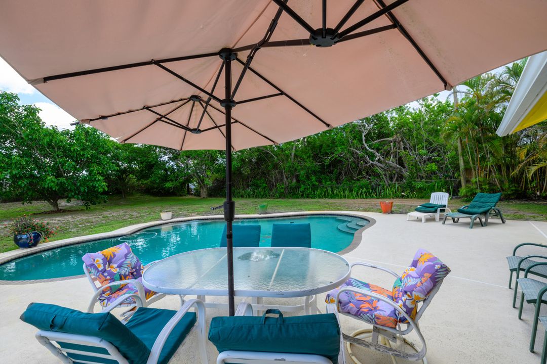 For Sale: $750,000 (3 beds, 2 baths, 2288 Square Feet)