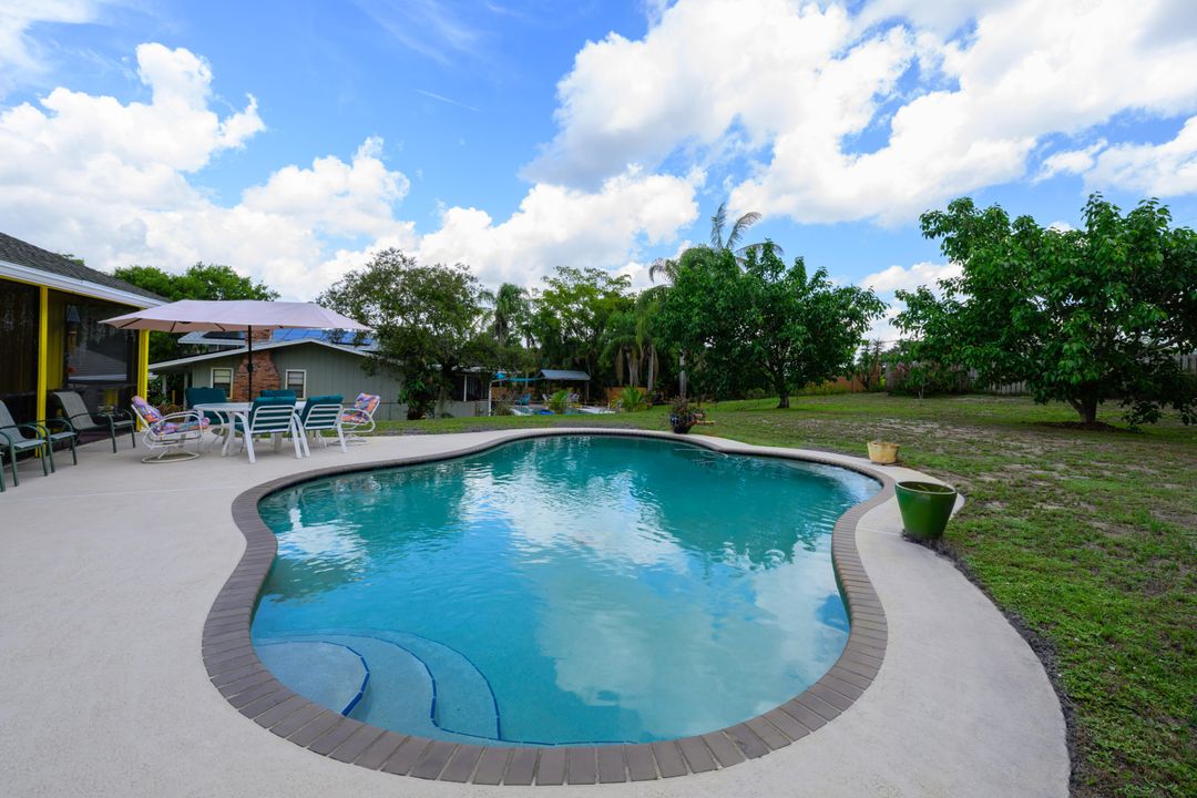 For Sale: $750,000 (3 beds, 2 baths, 2288 Square Feet)