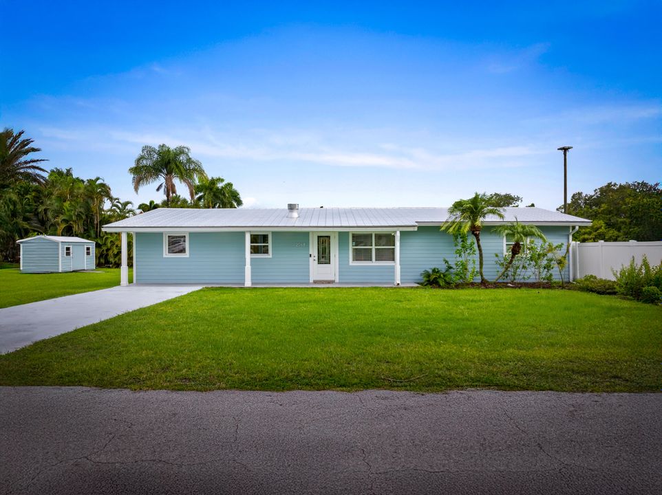 最近售出: $589,000 (3 贝兹, 2 浴室, 1924 平方英尺)